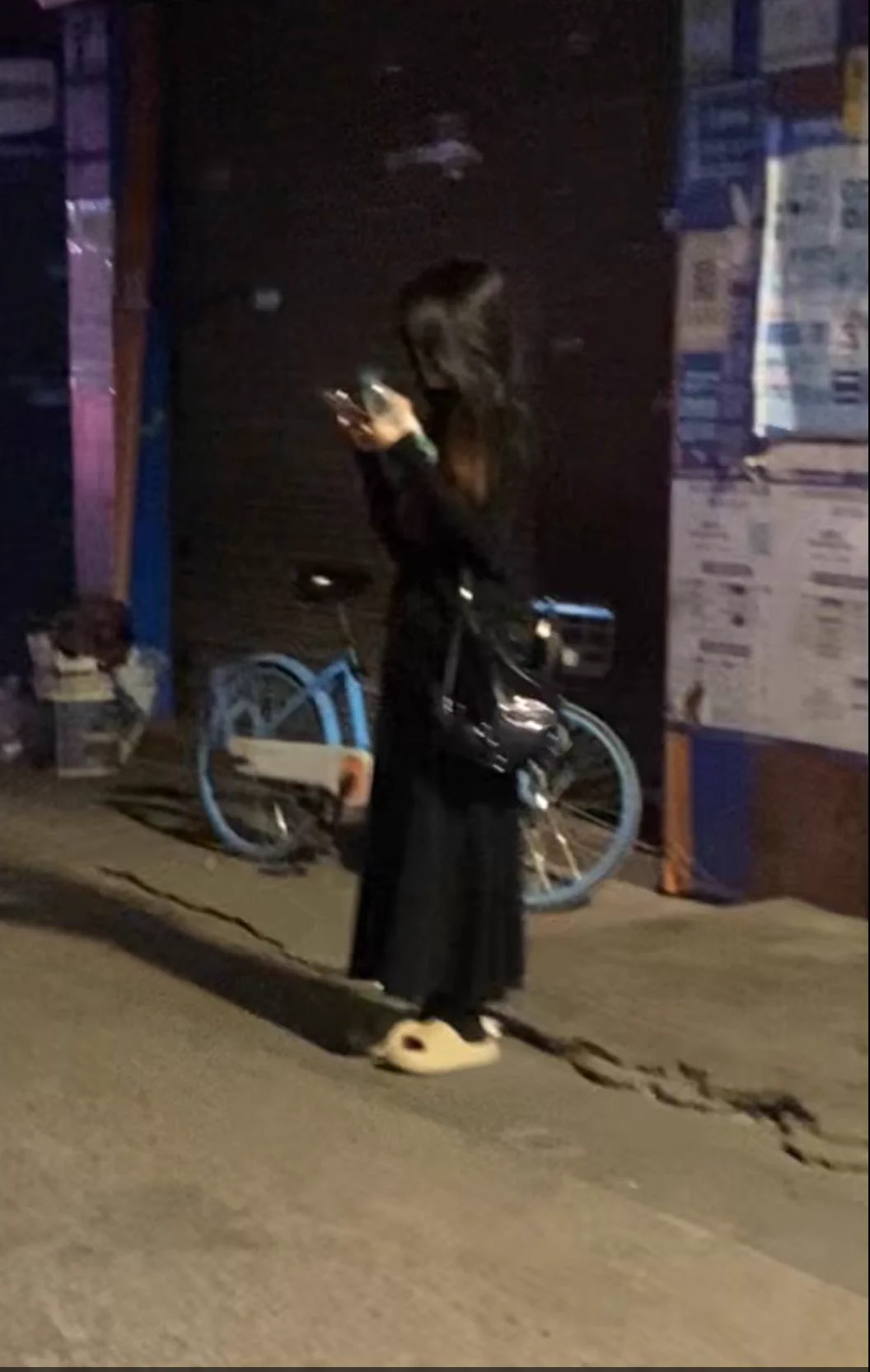 #济宁 #站街  火车站南边的单孔桥大约有7.8个，年龄在20–30左右，有更换，价格300吹做！有身材好的！ https://t.co/GvtxZhjwYm