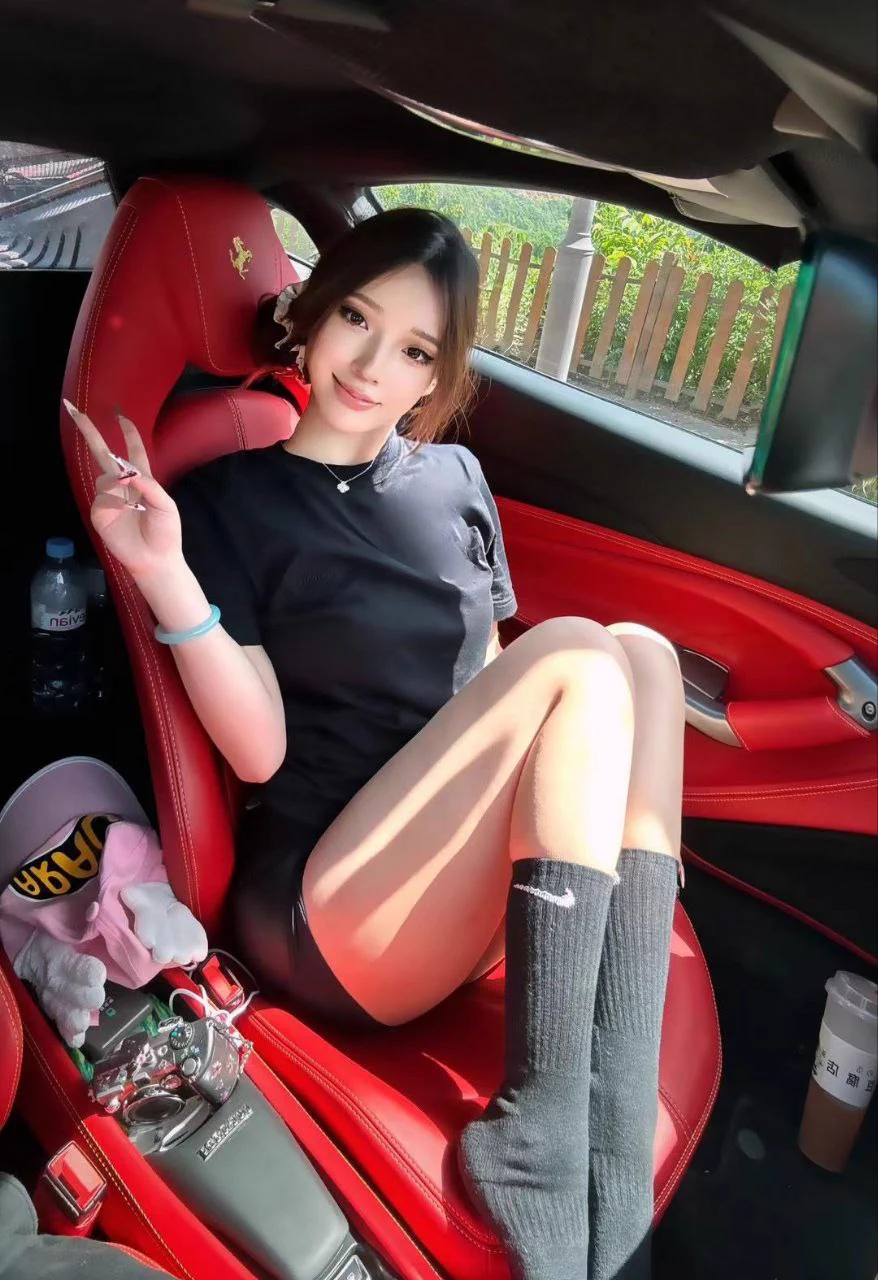 #上海短暂停留 期待邂逅真实大学生：学信可查 健身女孩174E真🐻 21岁04 五官精致 皮肤雪白 三点粉嫩  A4腰🍑 超级大pp 蜜桃臀🍑曲线特别美【身材无敌好】【皮肤无敌好】性感尤物 最懂你的首选🛰️:https://t.co/kwskHfX2mA https://t.co/J8s6FDgGCh