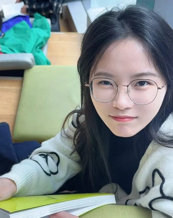 凡是这条给老师点赞的、老师全部送私密照☺️ 私信自取 https://t.co/jo0kcXMnC2