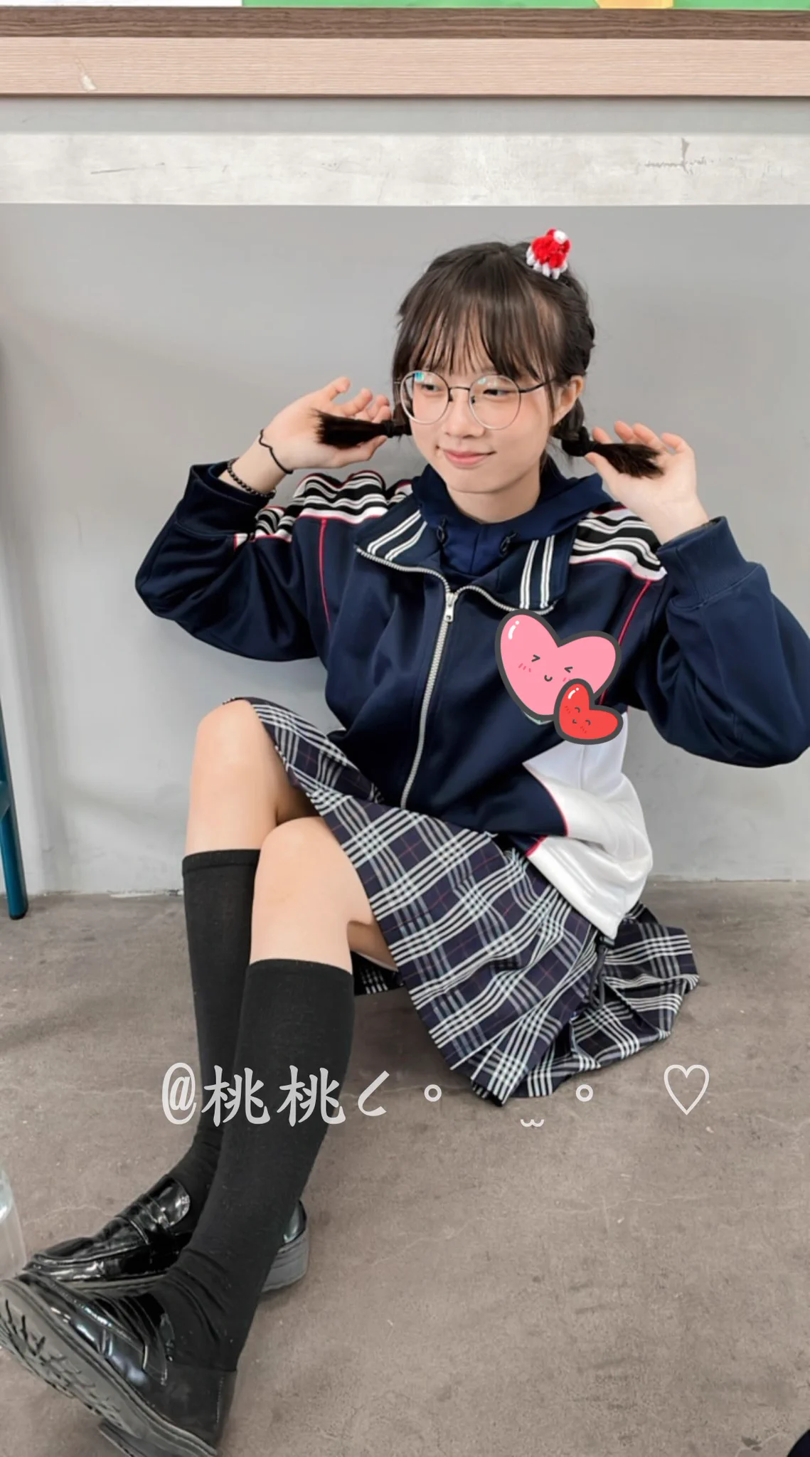 弱弱問一下 🥵156/B 小學妹 沒人喜歡嗎？ 想要大叔 吸餒餒❤ #小乳暈 #按讚留言會乖乖回復你 https://t.co/ocxAbPBSqO