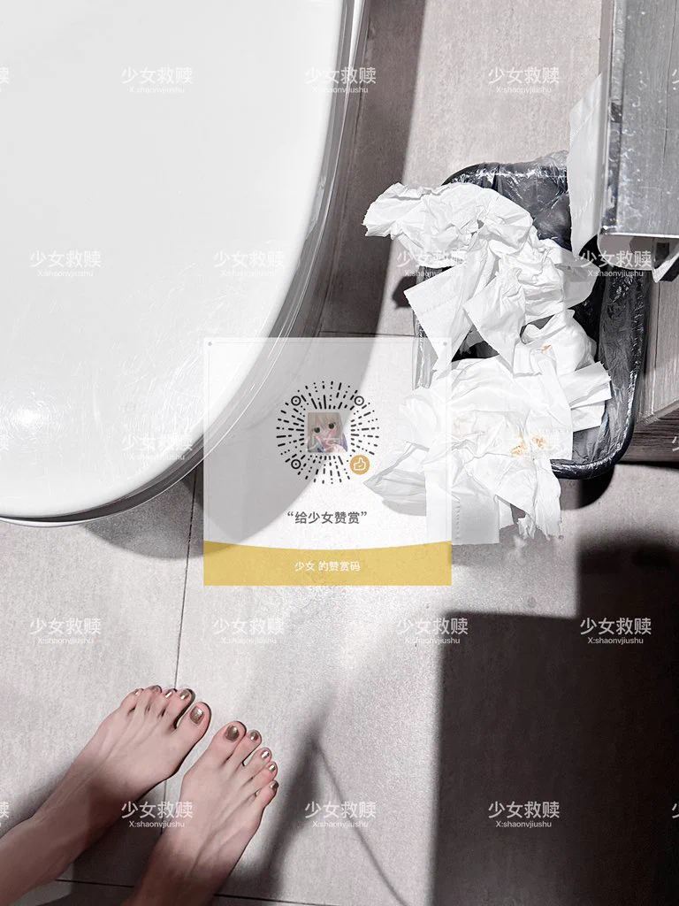 无脑厕奴！把沾着黄金的厕纸塞狗嘴里吃掉！马桶洗脑视频在这个号！@jiushussss https://t.co/sm9cYrVDxM