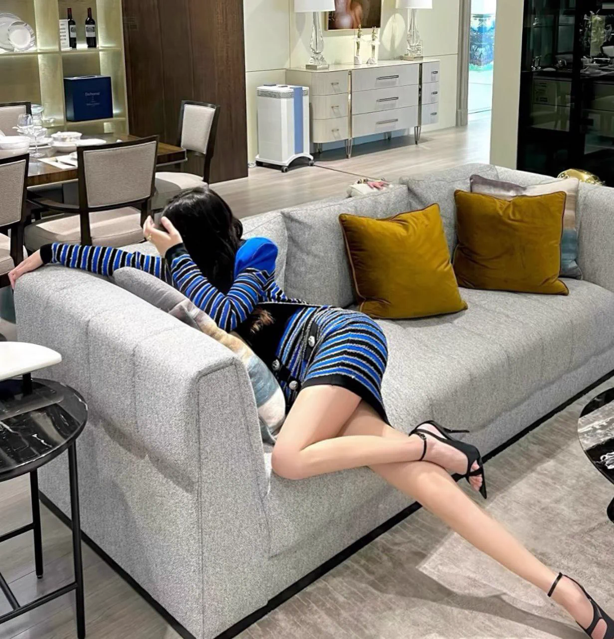 #上海 172-D极品网红模特兼职性感抚媚御姐十足女人味常年健身全身无赘肉腰臀比0.65臀围92真实网红平面模特兼职水嫩肌肤筷子腿高情商全身大牌高素质高情商生理+情绪体验拉满🛰️：xycoser🐧：3849553573看照门槛🚪100（永久有效）备注zfb口令🧧添加➕✈️：https://t.co/swjJLDmbCr https://t.co/nxfdgsoffO