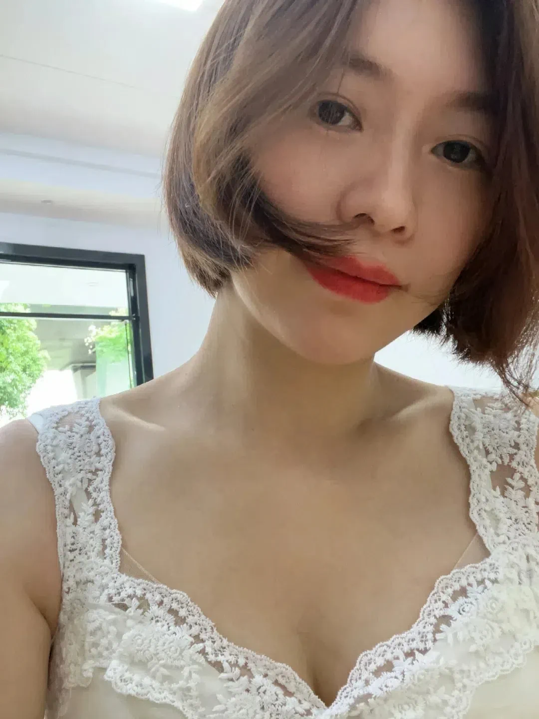 新年的热闹渐渐散去，独处的夜晚格外漫长… 大家都奔波在生活的路上，而我静静地守着这一份寂寞…💭可我也是个普通的女人啊，我也渴望被呵护，被温暖的怀抱包围~同城的有缘人，愿意一起报团取暖吗？礼貌私信 让这个冬天，别降温太快…🔥📩 私人电报：https://t.co/00rr6VuonU https://t.co/1797yL7Gky