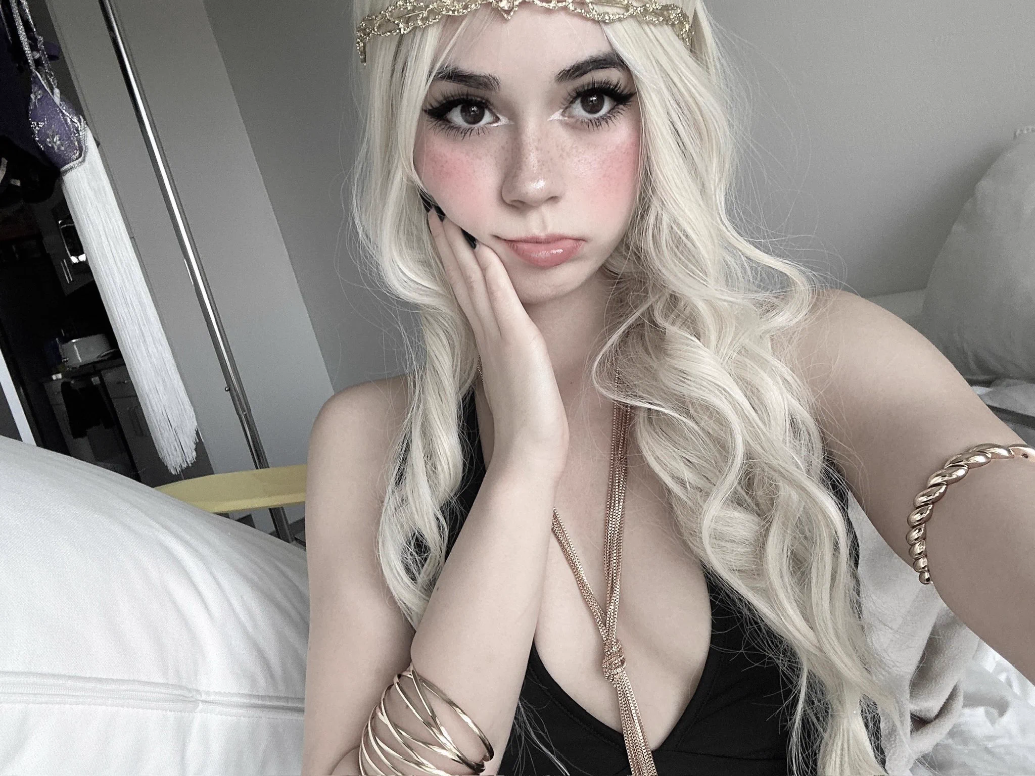 Queen Marika says hi (say it back) https://t.co/HggPvwmRzA