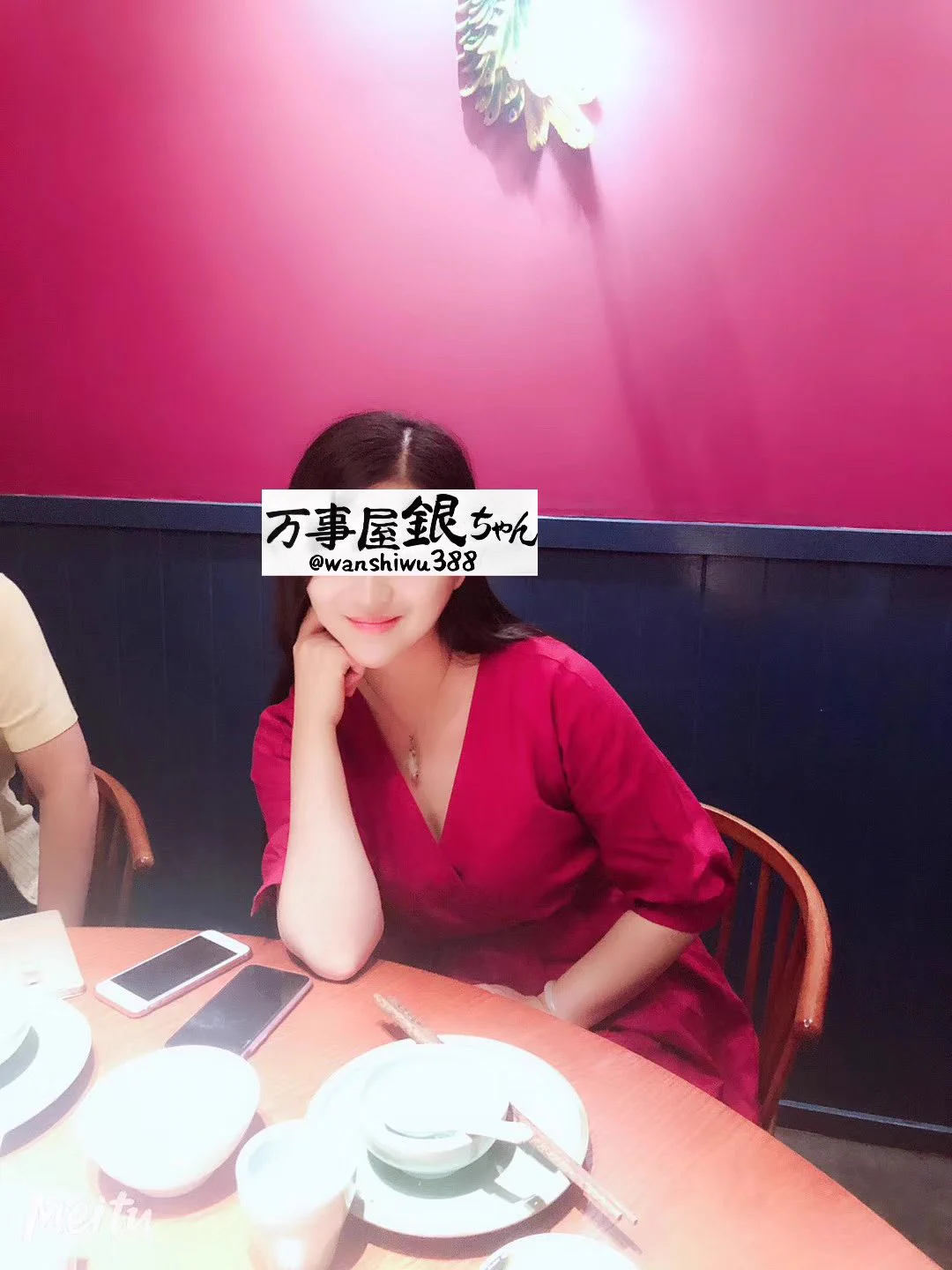 地区：北京熟女人妻系列（3）背德人妻字母圈新人——丹姐，43/173/59kg/C/36码，职业美声歌手，曾多次参加央视音乐栏目演出，背地里却是供领导玩乐的反差母狗。喜欢被灌肠肛交，已三通。可接项目：线下约会，商务酒局，sm约调 https://t.co/S9q6avAVnp