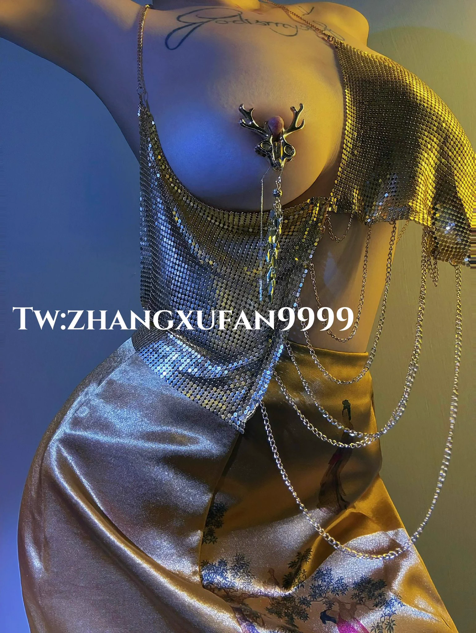 欲拒还迎👙：Wondewr不夜城 @Doughausen @Daguidiyi @Xiaoxiaofoer https://t.co/VS57hnVSnt