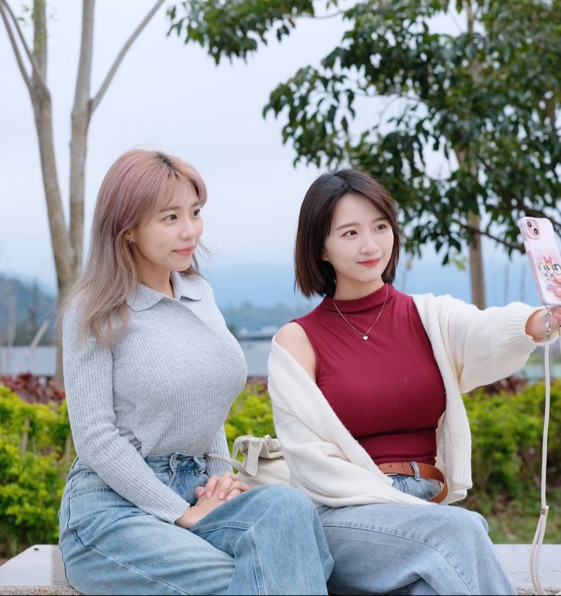 異父異母的雙胞胎姐妹😂 https://t.co/ETtisUZZL0