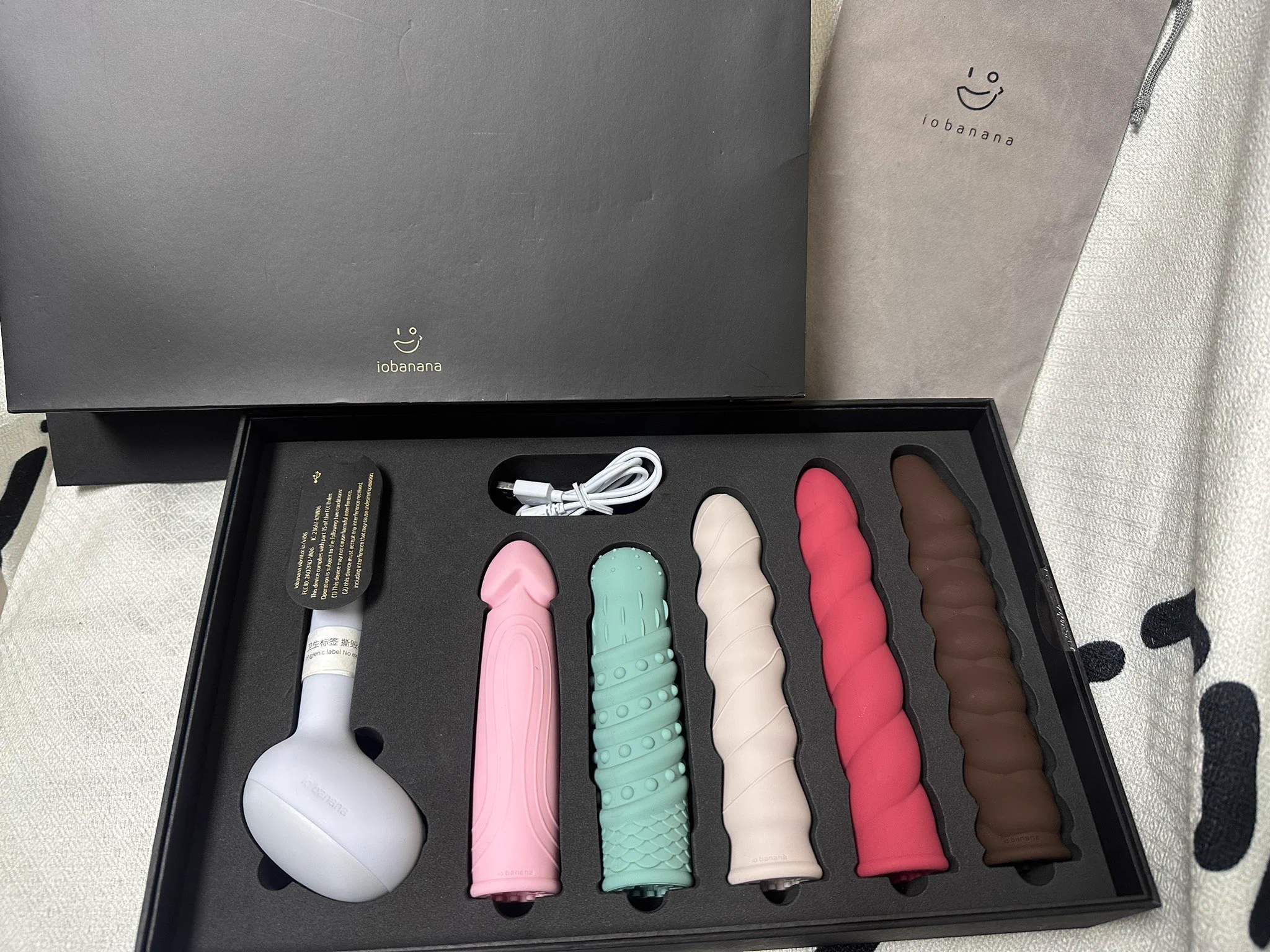 翻出了2018年的玩具………压箱底的产品哈哈哈，现在看看还挺有意思，就是硅胶太硬了 https://t.co/UslBBKBsfb