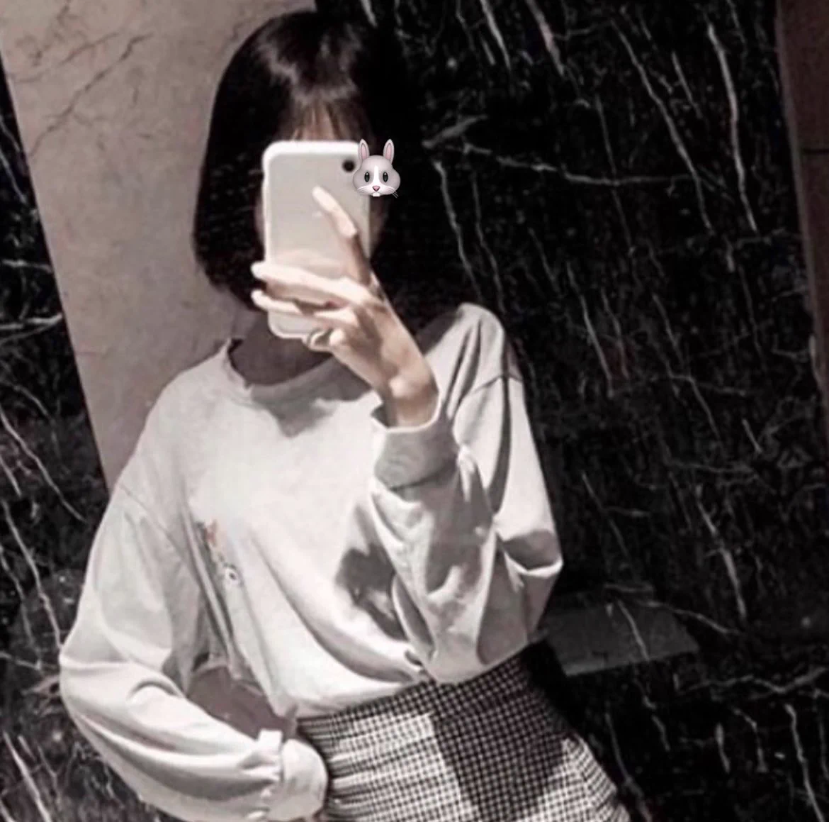 又是一年一度的情人節 只能孤單的一個人過了😞 https://t.co/JkmX1kHOOf