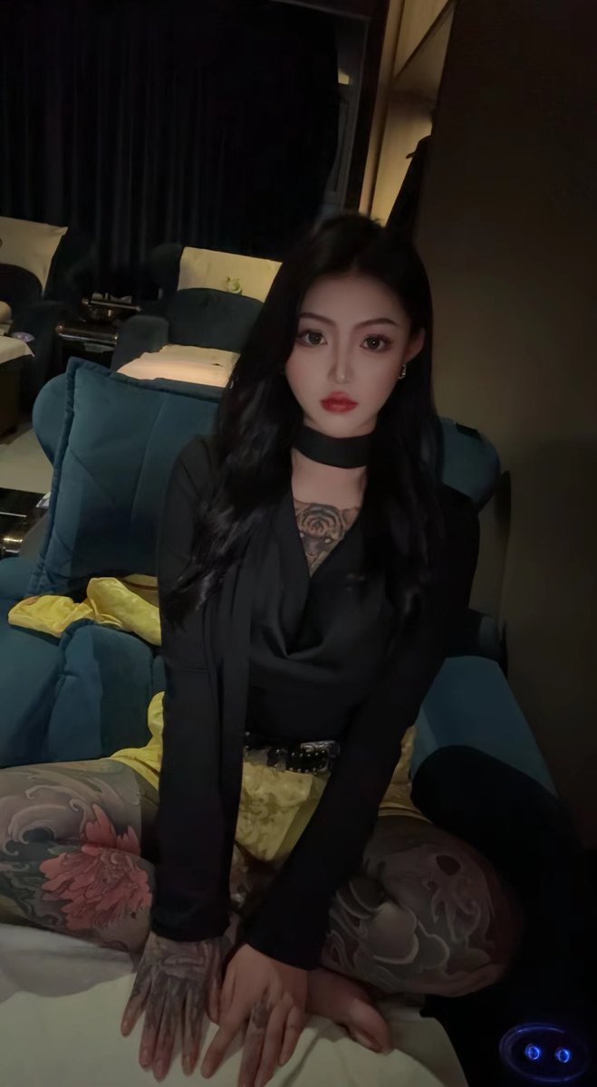 #精神小妹 #无脑上供  #冤种  #舔狗  #洗脑 #奴下奴 #白给 #红框挑战 #男M任务 #恋足 #反差 https://t.co/T4gmt9YSMF