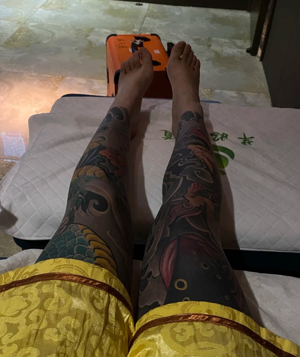 #精神小妹 #无脑上供  #冤种  #舔狗  #洗脑 #奴下奴 #白给 #红框挑战 #男M任务 #恋足 #反差 https://t.co/T4gmt9YSMF