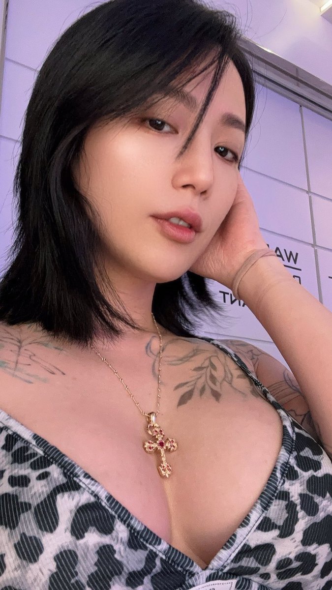 豹紋 day 🥳🥳

@NightCo_io 
@NightCo_China https://t.co/iUhTB2bPoW