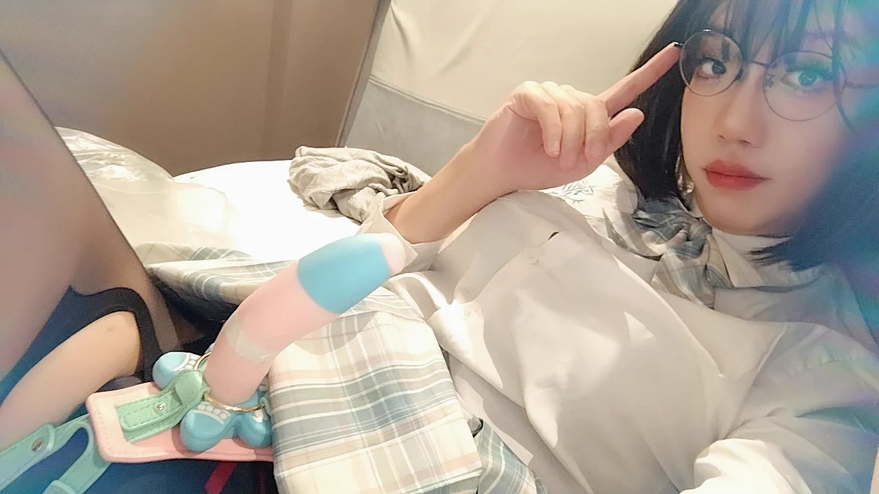 希望有四爱小姐姐带上来欺负喵喵捏！那么好看那么粗！小穴肯定会合不上滴！@Gummy_pai 家的穿戴裤 某宝店铺 @dokiatnight 有喜欢的各位可以去看看＃伪娘 ＃可爱的男孩子 #4i #4i女攻 #4i小狗 ＃娼年 https://t.co/GhzXnqfz4y