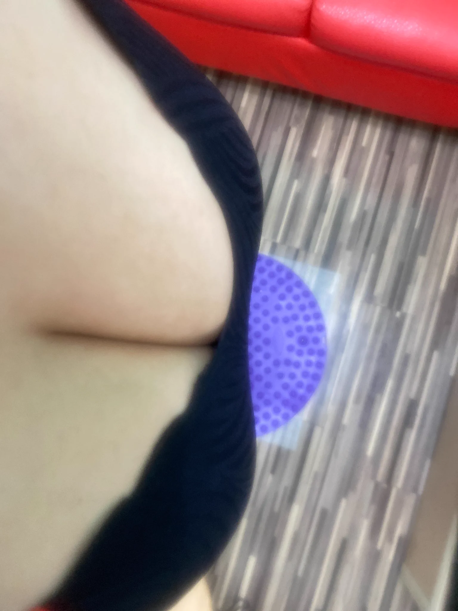 踩一個全身開始熱起來蠻自虐的但超爽 https://t.co/pJnsh69JKR