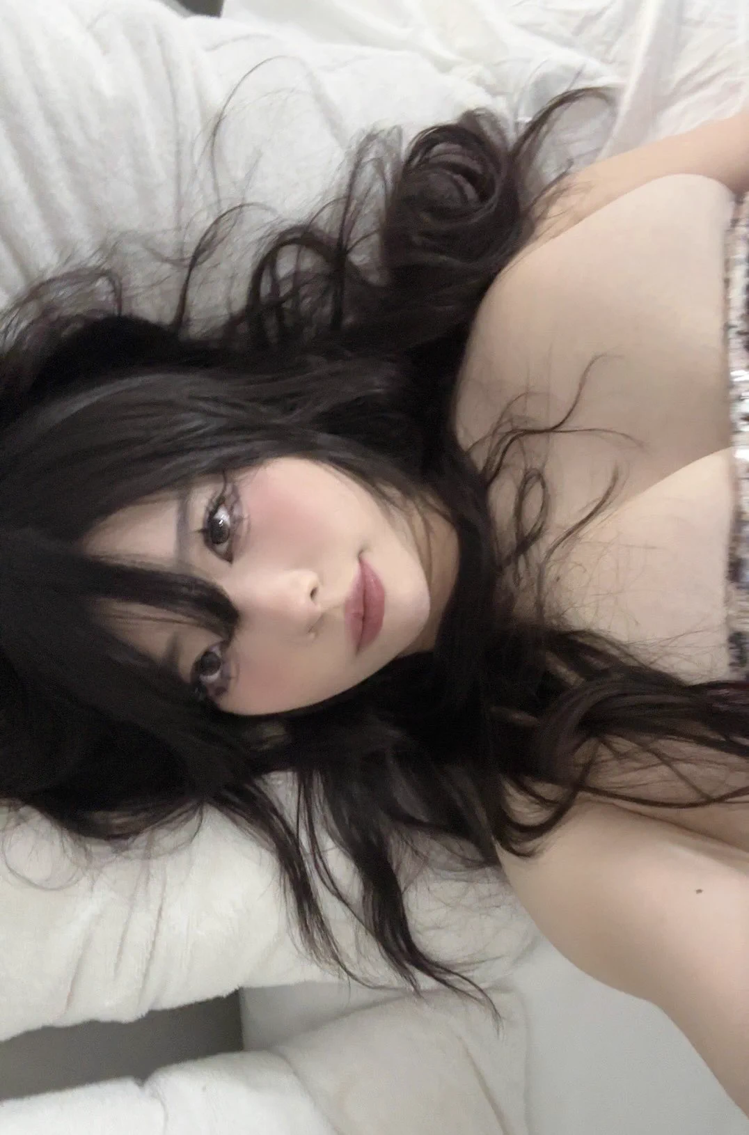 gf material? https://t.co/l3DYjLYdIr