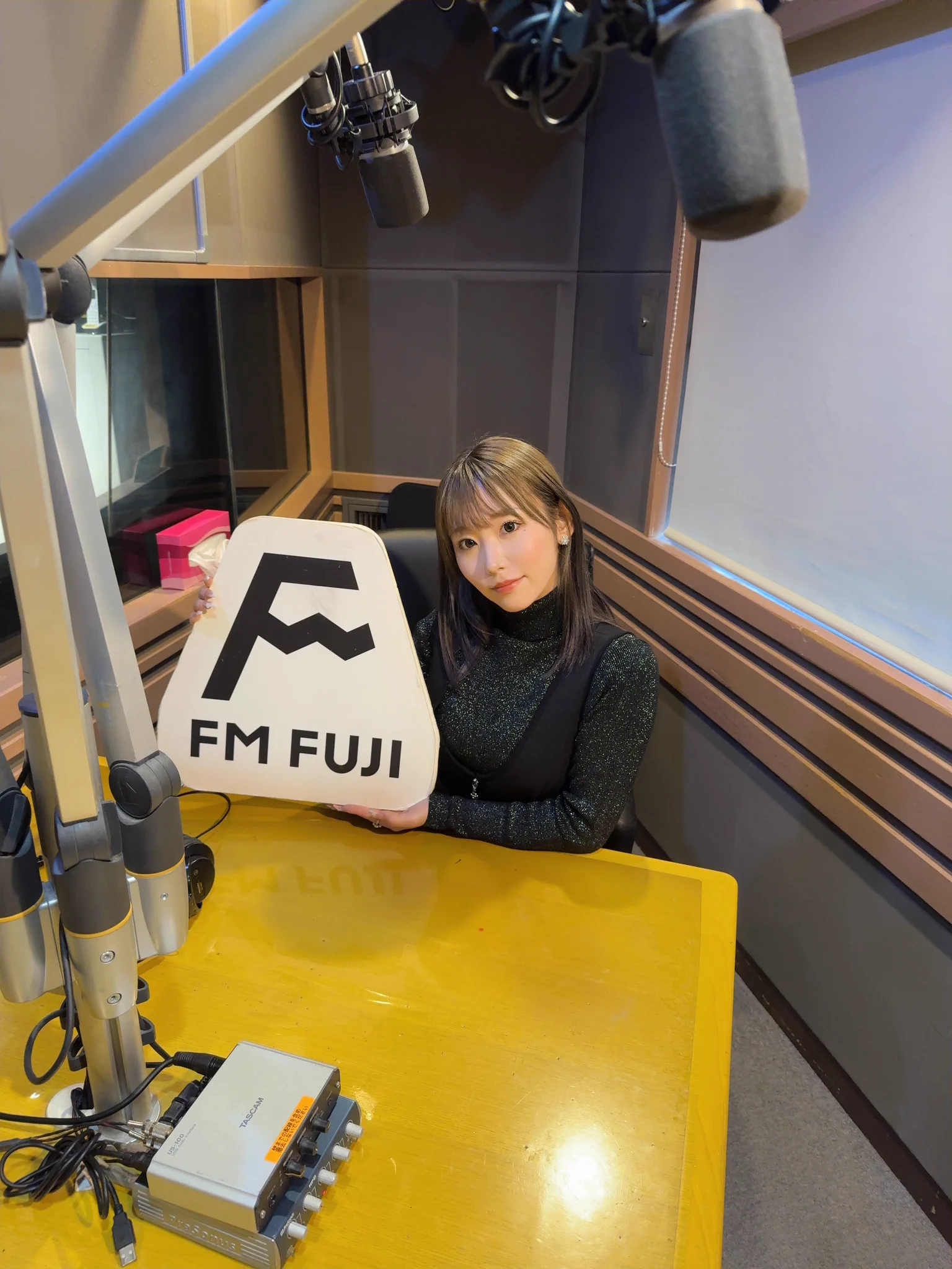 fmfujiで始まった新番組『TREND WAVE』初回放送が3/1(土)でした📻🎧皆聴いてくれたかな〜？毎週土曜24:00～24:30オンエアです皆さんからのメッセージお待ちしてます🐒宛先は『tw@fmfuji』💌💭ラジコから1週間無料で聴けるよ↓↓↓https://t.co/PFKWafMM47 https://t.co/M03N3nPqpP