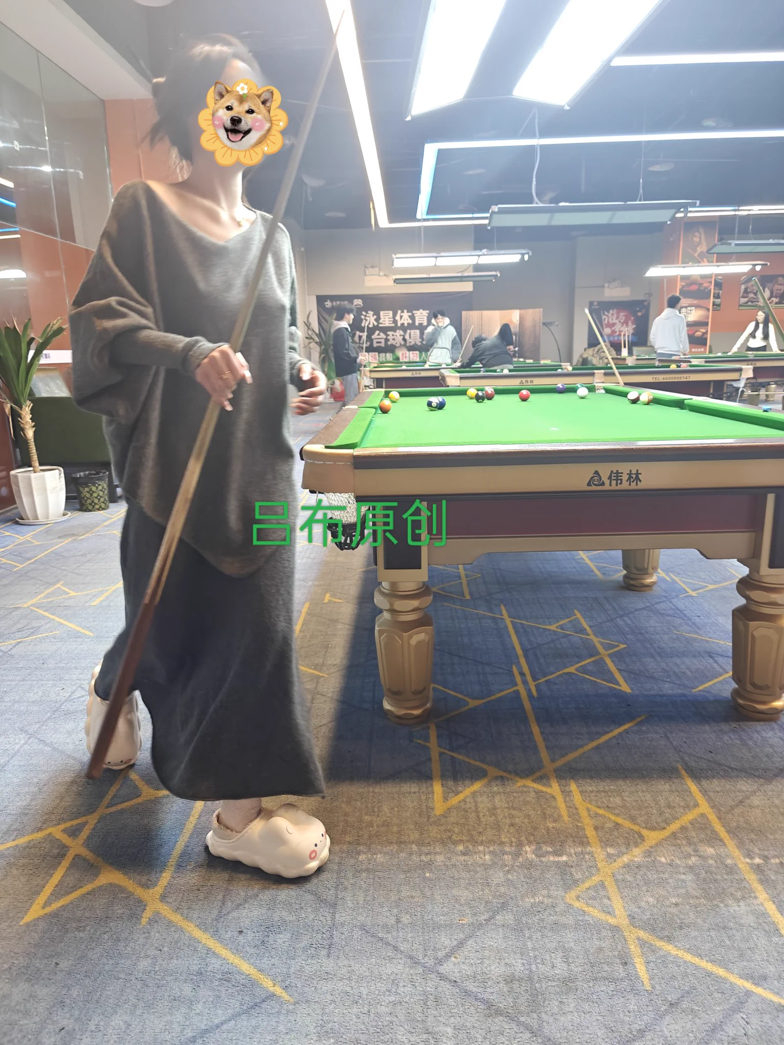 1800啦，不是僵尸粉的赶快评论区讨论下下本期福利具体内容。要开始抽选福利了。😂😂 https://t.co/ILXMj3ormi