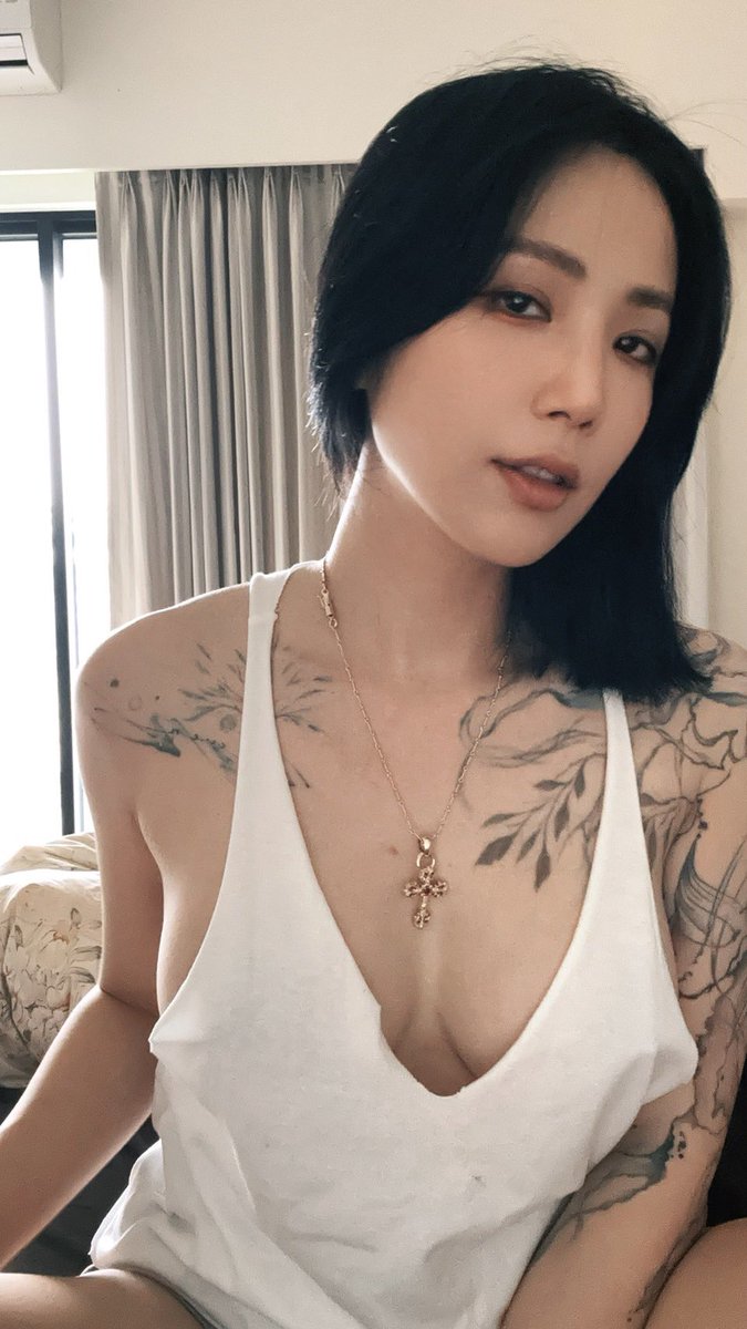 附上一張清涼照🤪 https://t.co/EKYDy1H6BY