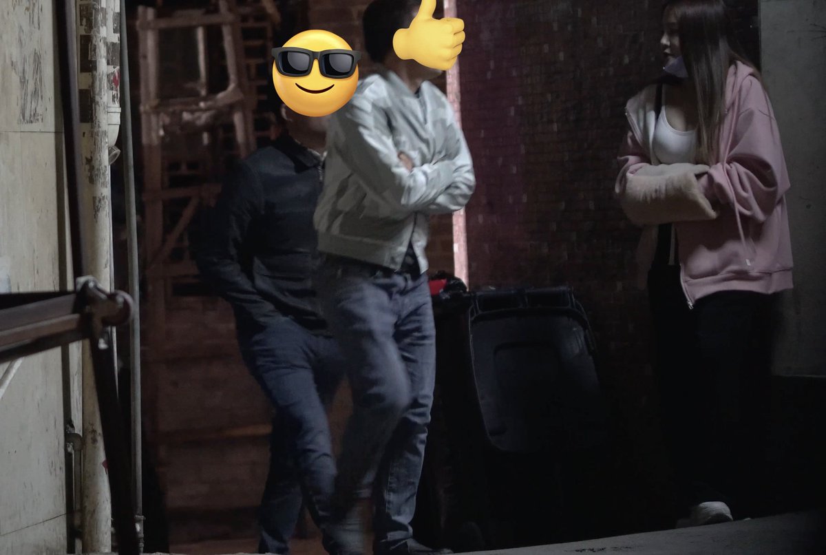 操B的人去哪里了?这段时间天气阴冷又下雨,狼友们都不去小巷子找妹子。妹子们对在潮湿寒冷的巷子里发着怨气,抱怨生意不好。一晚上也接不到几个客人。这样下去只好降价促销了😜 https://t.co/qtDzwXY9Q2