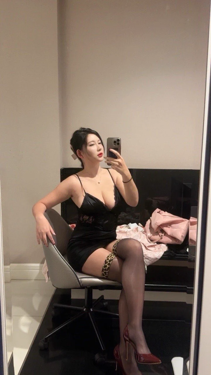 最近好像又胖了😳 https://t.co/Hwzxm4IGHw