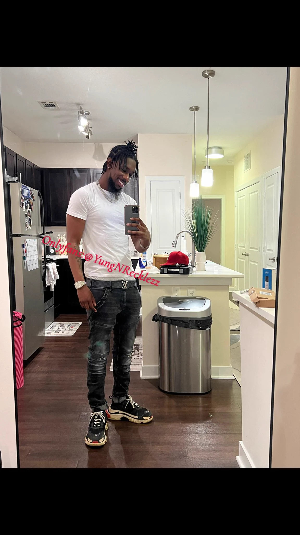 Wassup 😈You wanna see more of me? Check the replies below 😮‍💨 https://t.co/8YdrCmeLfa
