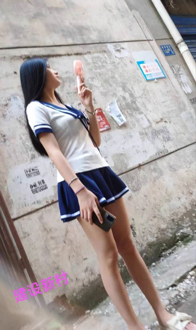 #武汉 #站街武汉 建设新村 晚上九点和朋友去的，逛了几圈，有老嫂子也有年轻妹子。和朋友各自挑了一个，200p。总体来说还不错吧，就是偏远了一些。 https://t.co/VaFZXol7ye
