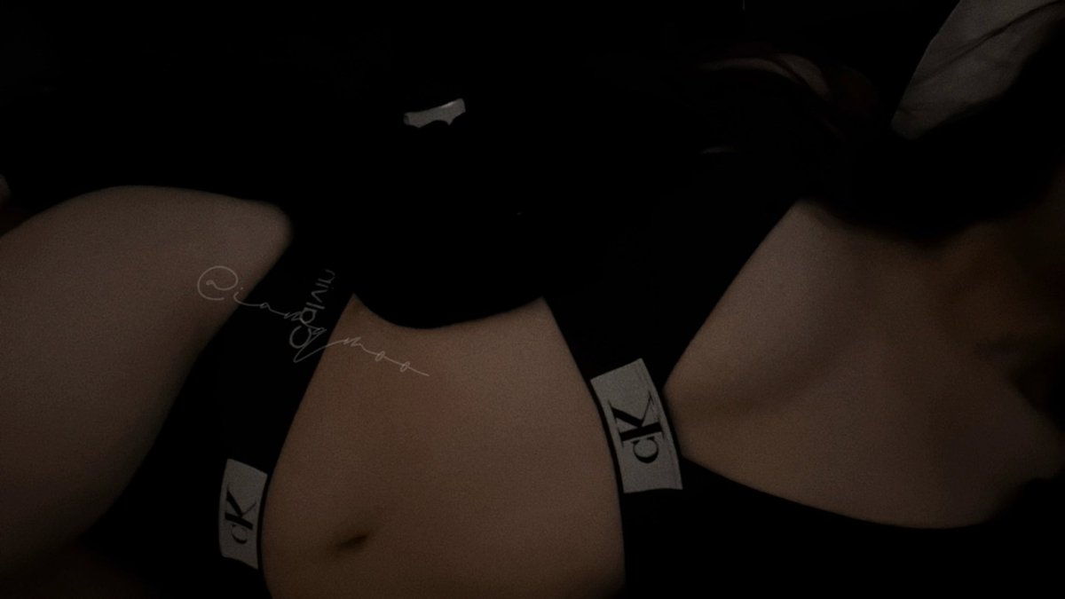 情人節快樂～～♡♡
有小粉絲提醒才發現⋯⋯
最近都在水深火熱的加班🤓🤓 https://t.co/RoVFXtpFmC