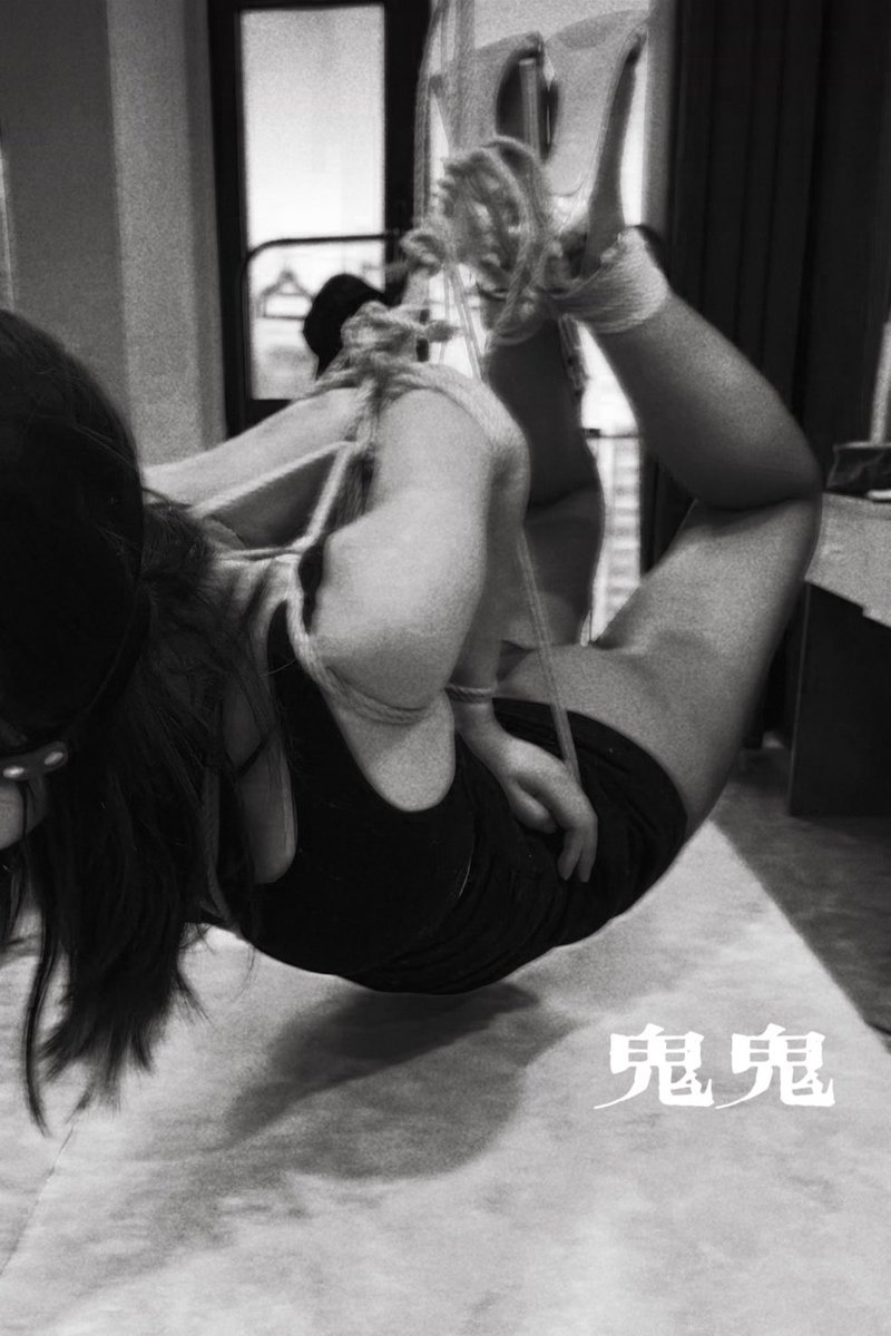 猜猜哪张我哭了？ https://t.co/eHmJpXlCmr