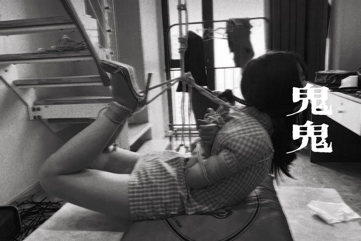 猜猜哪张我哭了？ https://t.co/eHmJpXlCmr