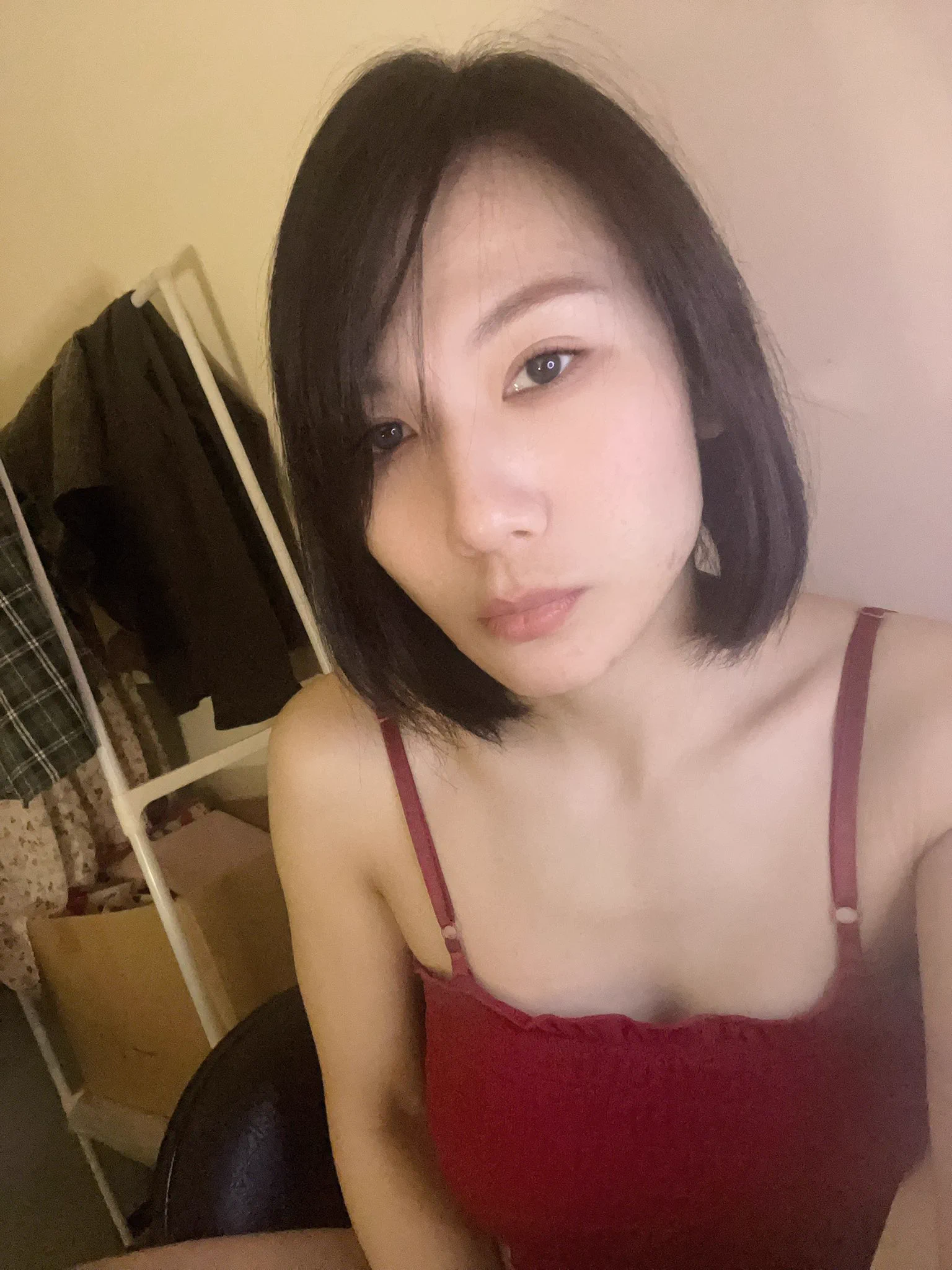 今天突然心血來潮隨便找家理髮店就進去了一顆頭花了我500塊！還不是洗加剪餒！ https://t.co/2xDzB9bAfC
