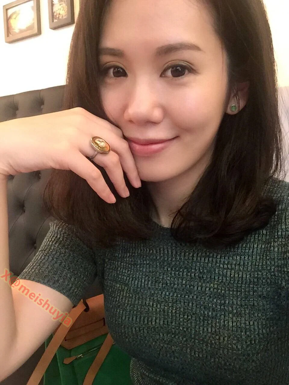 非常有气质的良家轻熟妇，一看就是事业型的女人！ https://t.co/XlFxpOqPOQ