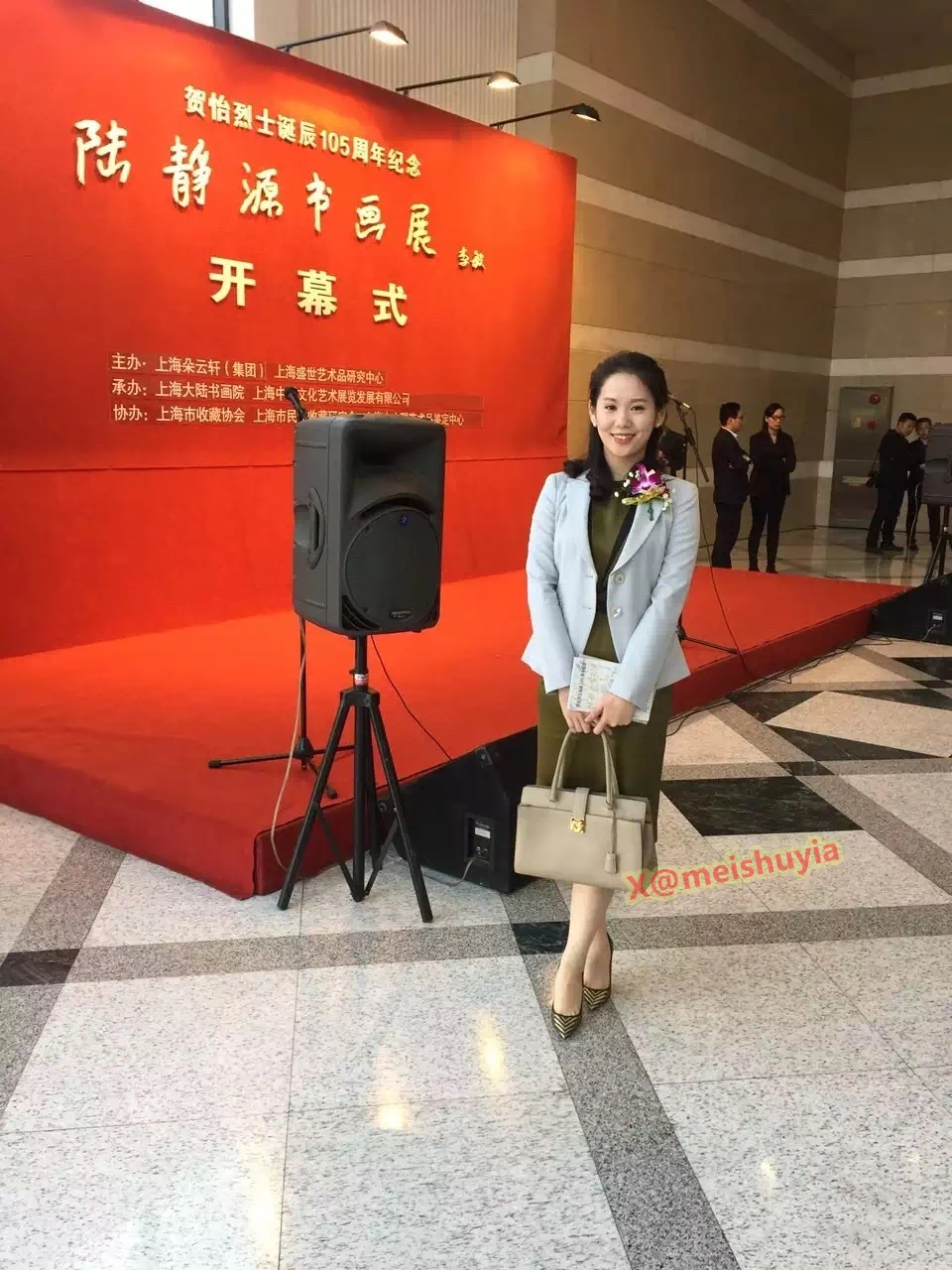 非常有气质的良家轻熟妇，一看就是事业型的女人！ https://t.co/XlFxpOqPOQ
