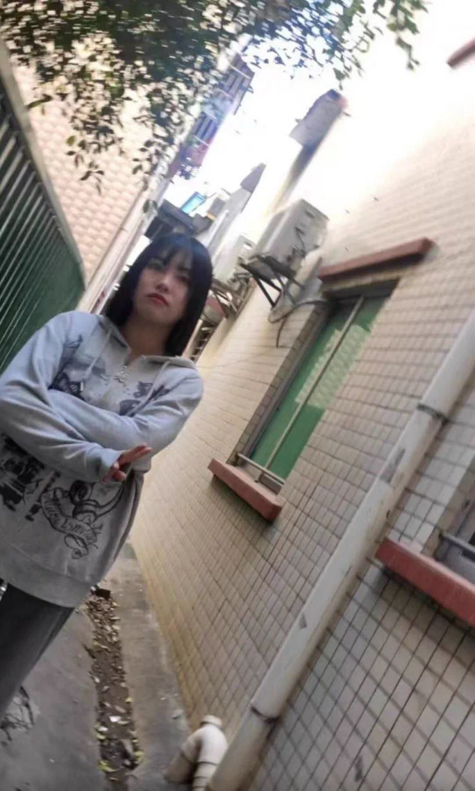 #武汉 #站街 武汉 龙阳村人信汇旁边小巷子里有几个站街，需要主动找他，会带你进去别问价，看手势 https://t.co/9Qrzo39Tjk
