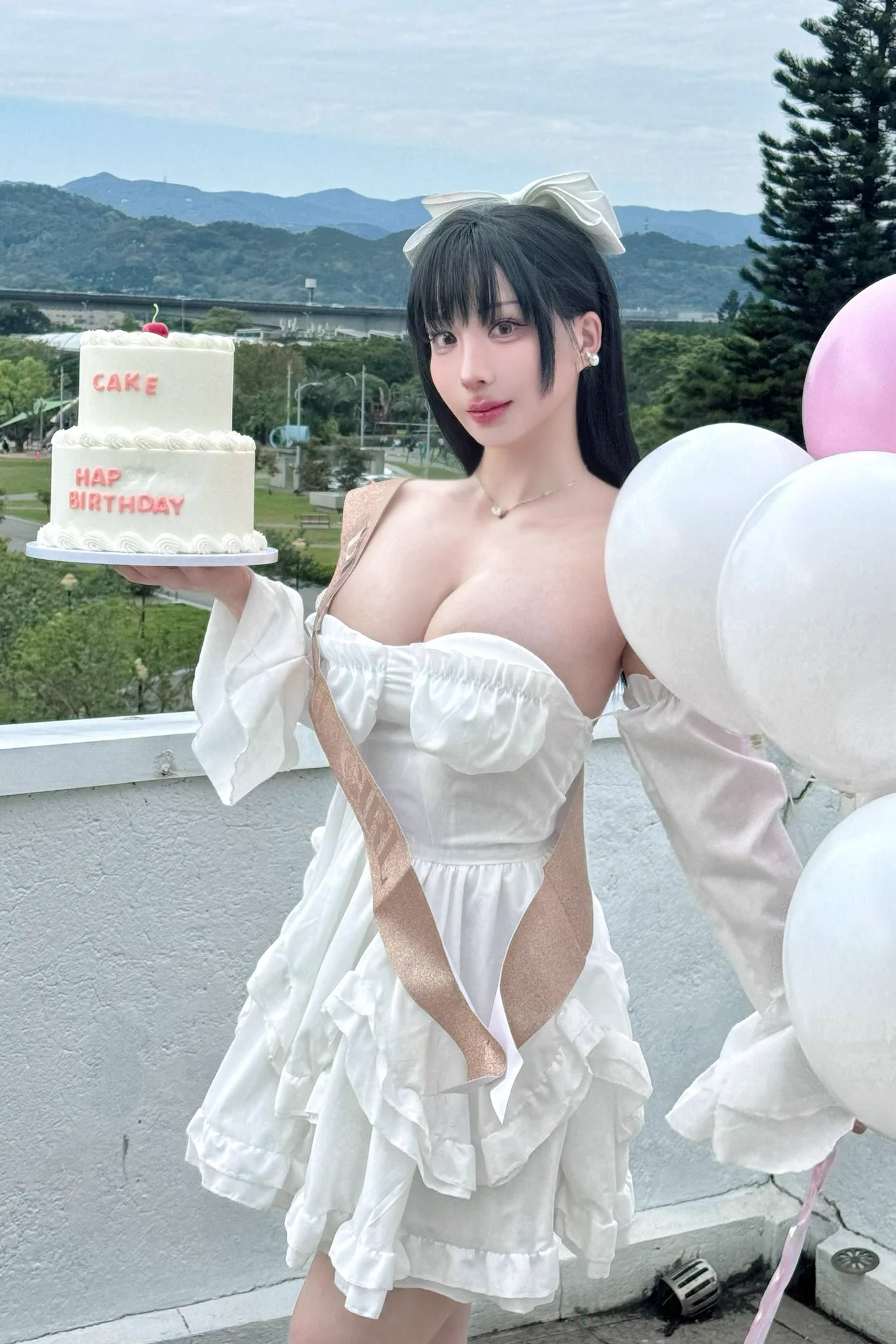 誕生日の写真撮影中❤️ https://t.co/HKdLMl1wqJ