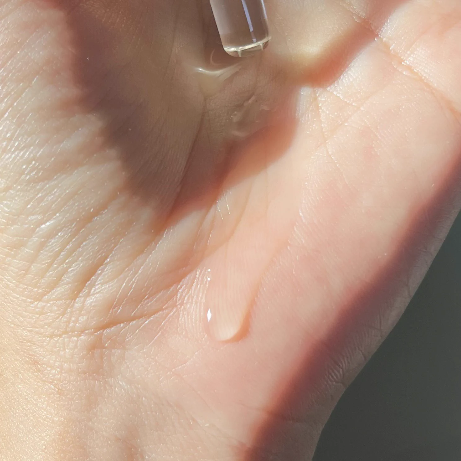ที่สุดเรื่องลดสิว La Roche-Posay Effaclar Serum ให้ตัวนี้ยืนหนึ่งง ใช้แล้วสิวลด สิวอุดตันหลุด ผิวเหน้าเนียนขึ้น ใครที่เป็นสิวเรื้อรัง ไม่หายสักทีแนะนำว่าลองเถอะ แถมช่วยลดรอยดำรอยแดงจากสิวด้วย ขวดเดียวจบปัญหาสิวจริง!! #ใช้ดีบอกต่อ #LaRochePosayTH #Effaclar #ลาโรชโพเซย์ #เอฟฟาคลาร์ #สลายสิว #เอฟฟาคลาร์เซรั่ม #EffaclarSerum #รอยสิว #สิวอุดตัน