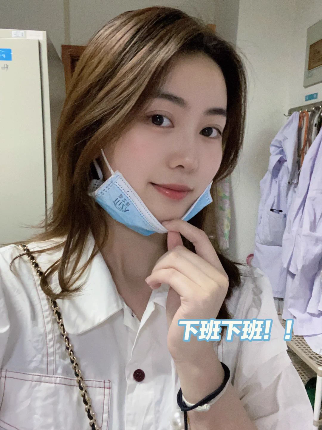我的b真的好紧，不带套根本插不了，我只要发骚了，什么都能干出来，反差医生，是我这样的吗，不为人知空虚的夜里，天天都湿🤭互看，视频，自慰，私我 https://t.co/Vk8ox9k9GY