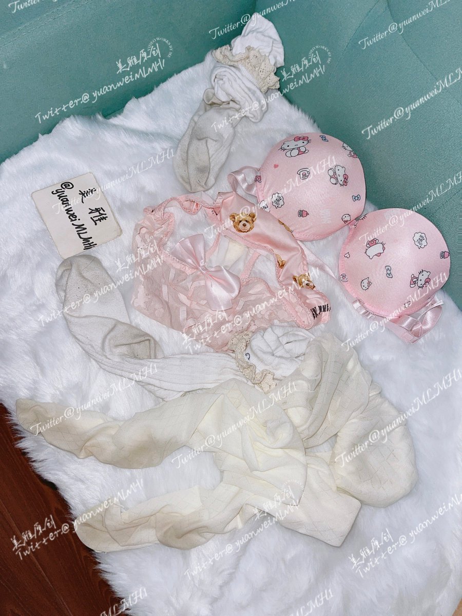 最近几天穿的都是浅色系，实在太不耐脏了…诺！今日份，来个打包带走的吧 https://t.co/wtJjVtcL4n