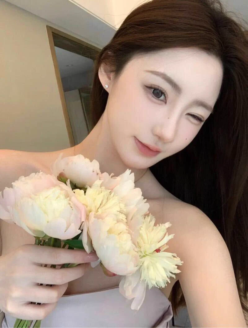•  网红身材 蜜桃🍑臀 马甲线      •  高颜值 有素质 擅大🥚 假赔w 真实E   身高170cm。超美🐻型，肤白貌美大长腿👙，有马甲线🏃 ，蜜桃臀，可盐可甜可性感。tg频道：https://t.co/ZYDeT2AZJvtg客服：https://t.co/zBE2jzjNbN🐧3934973351🛰️gshh475fh更多联系方式看主页全程 🉑U https://t.co/8UMhzTOePK