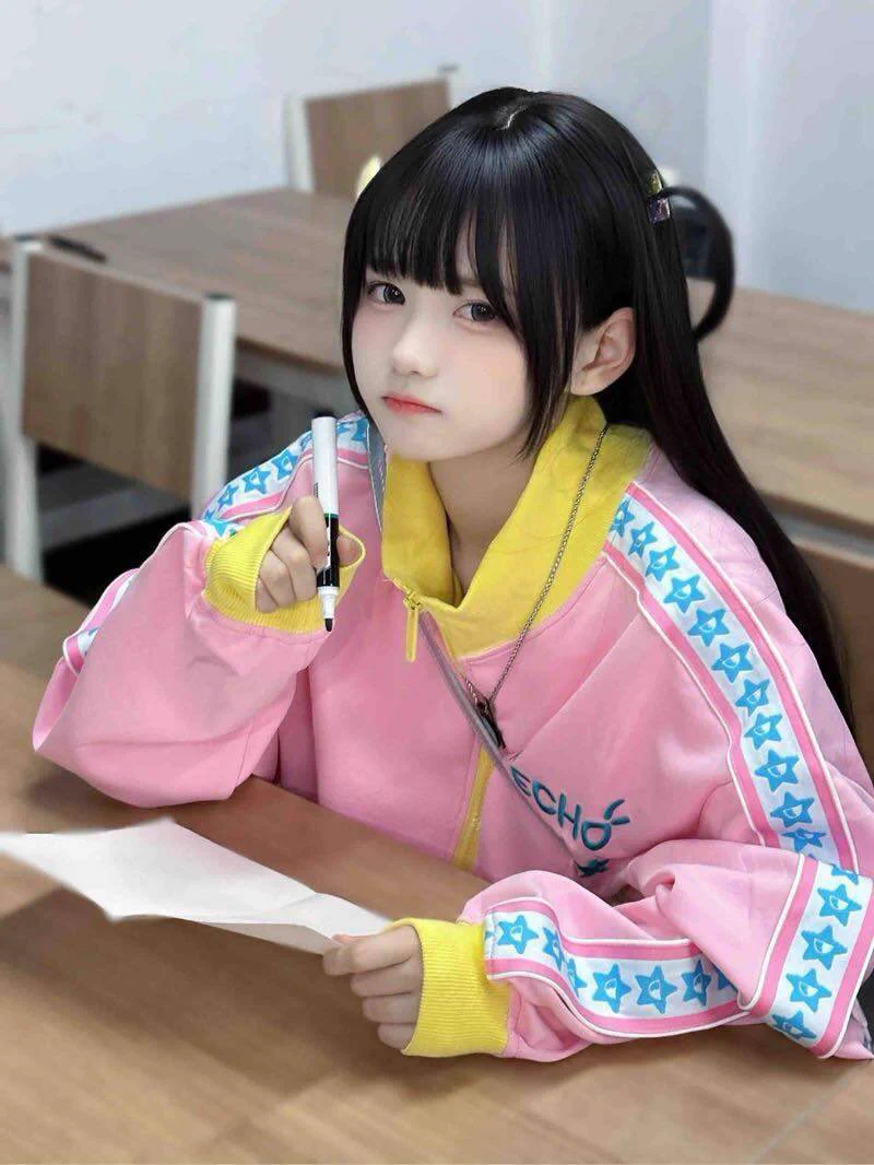 #上海 洛丽塔cosplay极品07年学生温柔甜美的声音 乖巧可爱的样貌刚刚破处 上下粉嫩 下超紧 易出💦173 天然D🐻配合度高 不催不赶 洛丽塔cosplay爱好者 学生会主席 真学生 播音系学生🛰️：xycoser1🐧：3925191783看照门槛🚪100（永久有效）备注zfb口令🧧添加➕✈️：https://t.co/swjJLDmbCr https://t.co/7GpJsygJhs