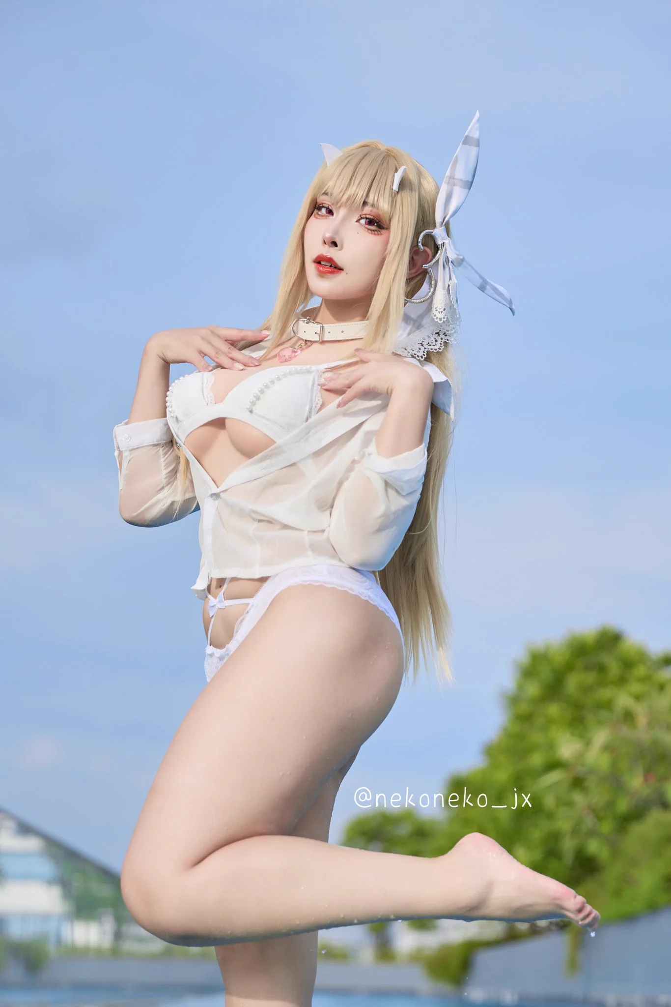 Viper swimsuit for this Monday 🩵Photo: Vona#NIKKE #NikkeGoddessofVictory #NIKKEcosplay https://t.co/0iDvkKpJgU