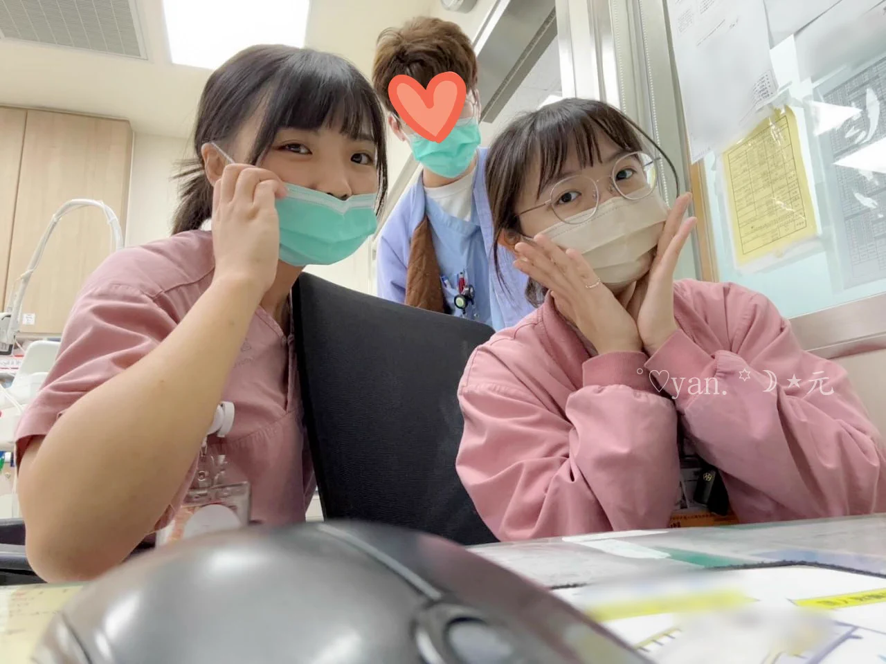 想摸🐔會有人挑戰幹兩個護理師嗎？ #敢按讚給你幹 https://t.co/75lQbH1kFg