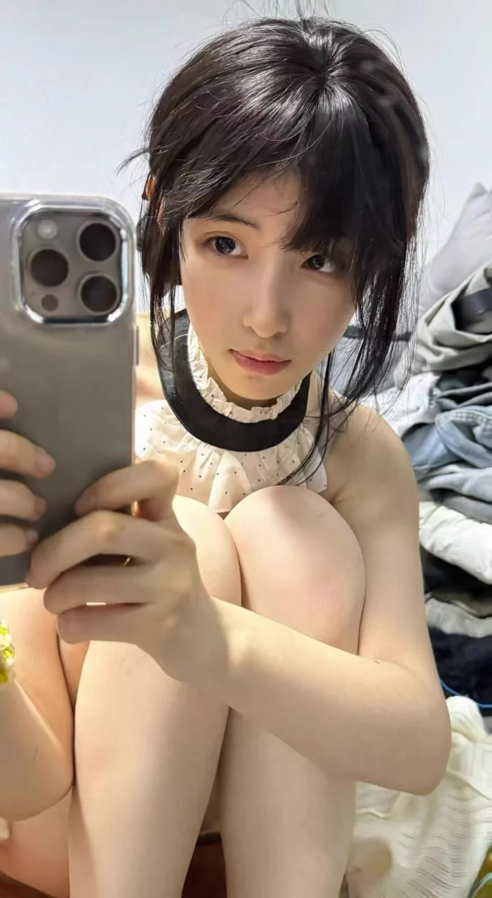 睡不着，想找个附近的小哥哥来探讨一下人生 https://t.co/lfWaxpOFSV