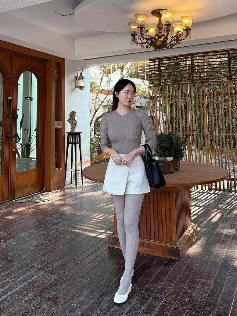厚灰丝少妇是你的菜吗 https://t.co/Mplv3yucAc