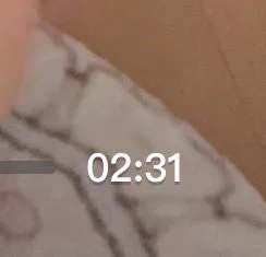 你到底有什么脸说的点都露了你说是半露？视频时常每个随便一截时长就是这样，同时露脸露点的你到底不满足在哪里？自己不知道门槛是什么就造谣我吗？我给你解释一下门槛是什么，门槛就是可以给钱加一个人的联系方式。我的200又可以加我联系方式又有福利，到底为什么又看又造谣我，好生气啊。 https://t.co/WkrCGEt7rz