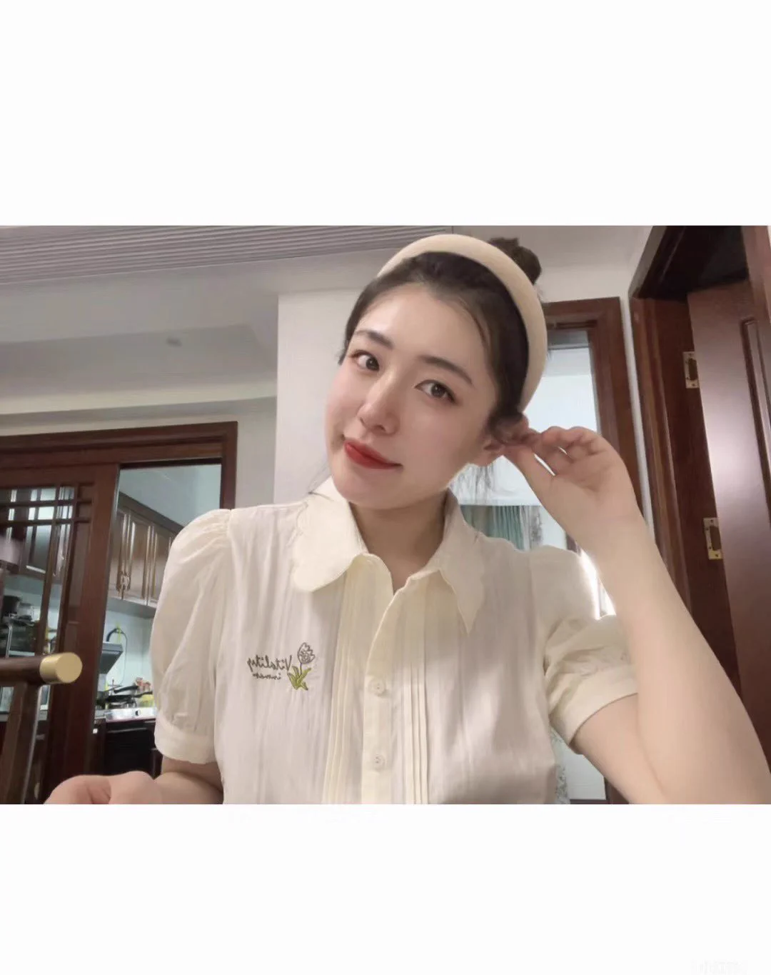 今天周末老师有点 发骚了，医生说从后面打一针就好了🥰 愿意来帮老师打针吗🥰 老师电报联系方式：https://t.co/gv2Kar0lkq 没电报的私信，欢迎交流线下约无门槛，没课表 #老师 #附近同城 https://t.co/S39zbRfAw2
