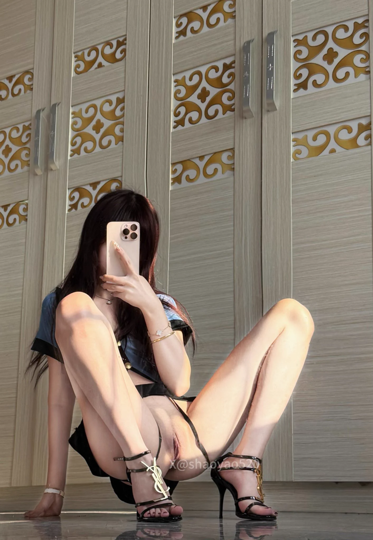 大家好我是顶流女明星，之前的号又又又被封了，从dirtytalk到芙到顶流女明星不知道还有多少人记得我愿意关注我帮我转发，总之之前的号申诉了不知道能不能拿回来，我又换号重生了…&gt;_&lt;… https://t.co/EH9YuJWQhr