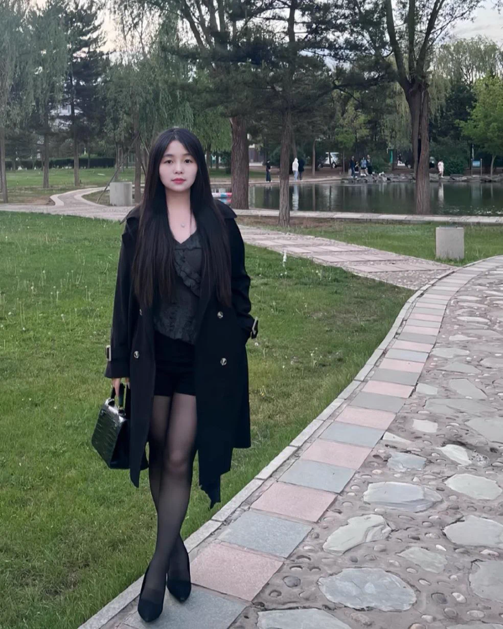 没想到这么多绿帽给我传自己老婆的照片供网友意淫，这就是传说中的“投稿”？我选了个我喜欢的让大家意淫一下 https://t.co/EEdXOCmfgs