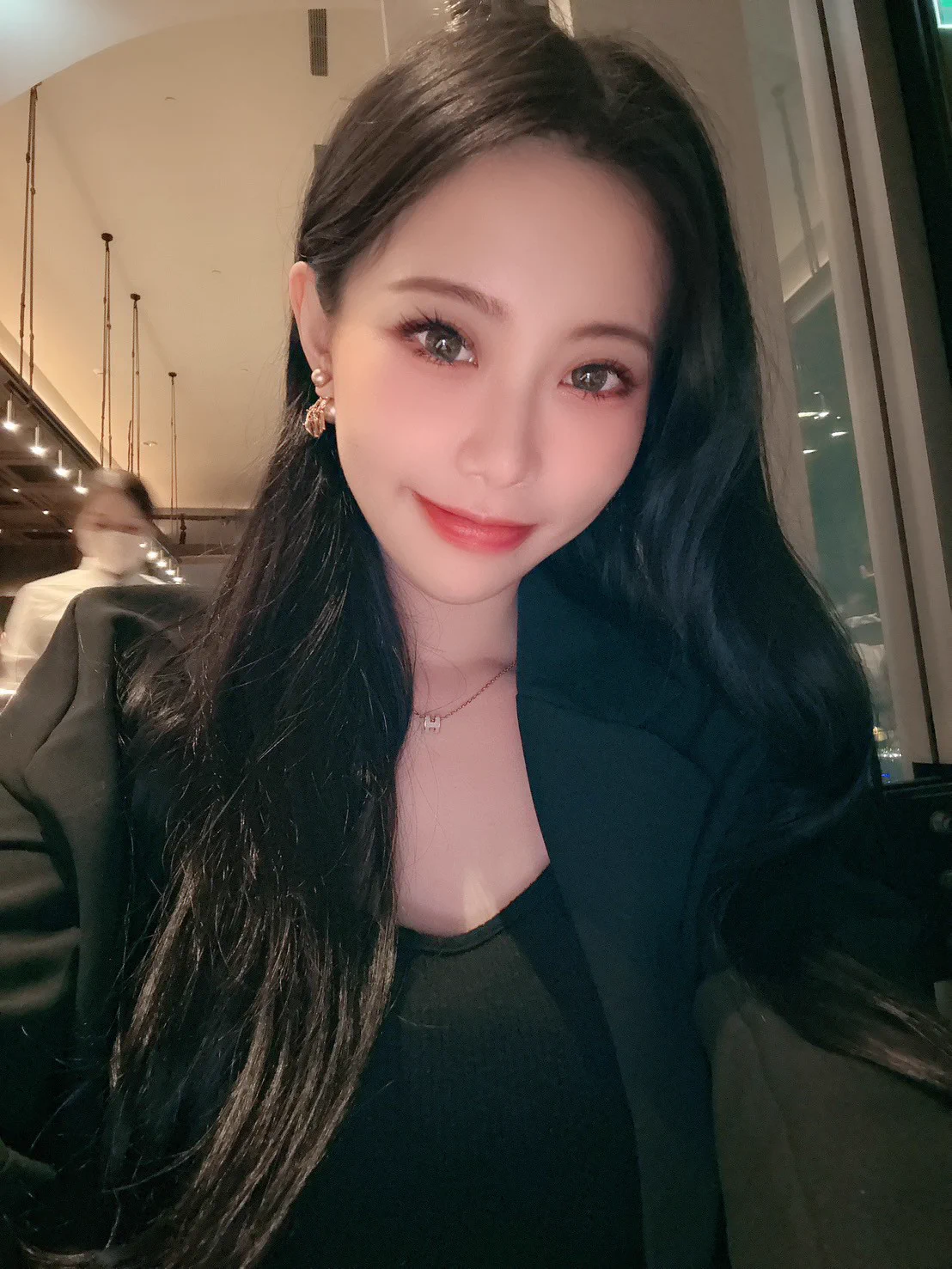 時間有限 愛要及時🖤 https://t.co/bCJXvCiWey
