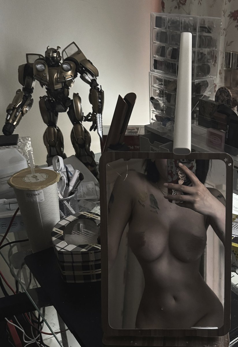 張家檸檬綠是真的滿好喝ㄉ⋯⋯ https://t.co/kp3pebUAds