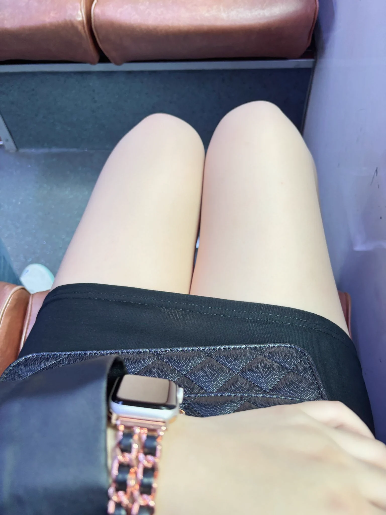 你們說，這雙腿值得給幾個讚😈You say that these legs deserve a few likes😈 https://t.co/1Ahx82VHFN
